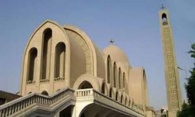 راعى كنيسة بمصر القديمة يطالب وزارة الأثار بسرعة البدء في أعمال تطوير ”أبى سيفين”