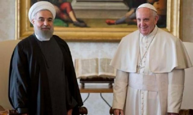 للمرة الأولي منذ 16 عام..الرئيس الايراني يزور الفاتيكان ويطلب من البابا الصلاة لأجله