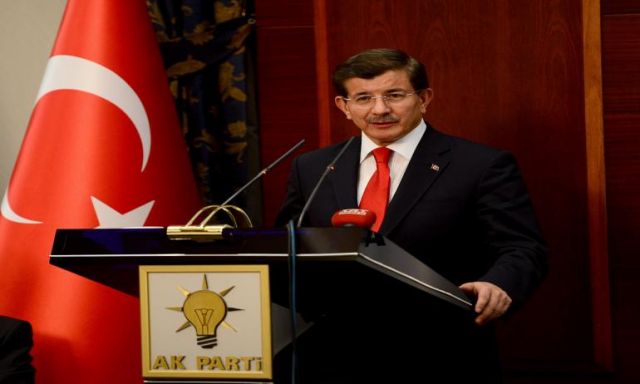 رئيس الوزراء التركى يؤدي مناسك العمرة في مستهل زيارته للسعودية