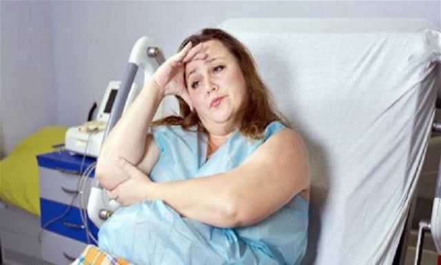 أطباء النساء والتوليد يحذرون من حمل السيدة البدينة والمصابة بالسكر