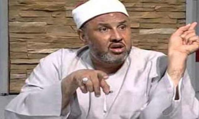مستشار وزارة الأوقاف يطالب الأزهر بمقاضاة علاء حسانين بسبب ”حرائق الجان”