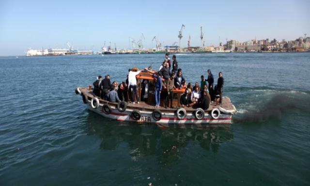 تفاصيل القبض على 28 صيادًا مصريًا في تونس