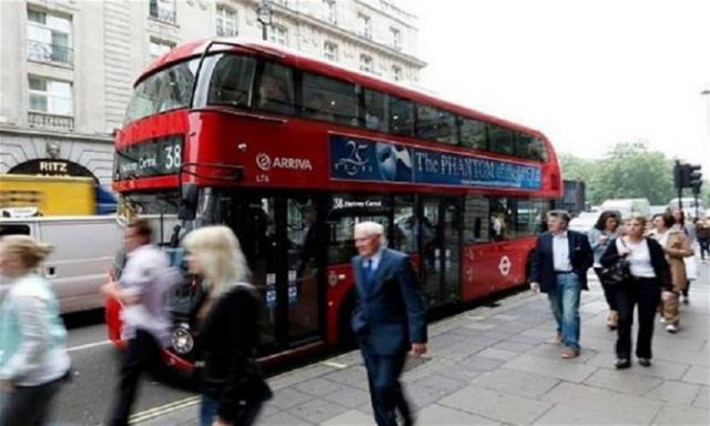 وزارة النقل البريطانية: ركوب الحمير اسرع من اتوبيسات لندن