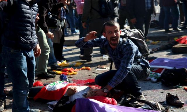 تفجيرات ميدان تقسيم وسط اسطنبول تسفر عن 25 قتيلا وجريحا