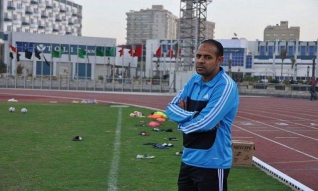 ”النحاس” يطلب من لاعبي أسوان نسيان مباراة الكأس والتركيز في الدوري
