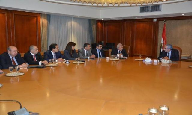 مهنا:  وفد غرفة التجارة الأمريكية يلتقى عدد من أعضاء الكونجرس لتعزيز التعاون الإقتصادى مع مصر