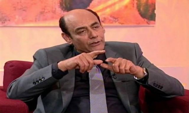 أحمد بدير : لو ثبت أن جزيرتي تيران وصنافير مصريتان سأعتزل التمثيل