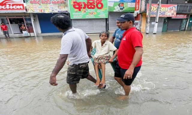 41 قتيل و150 مفقودا  ضحايا الانهيارات الأرضية والفيضانات في سريلانكا