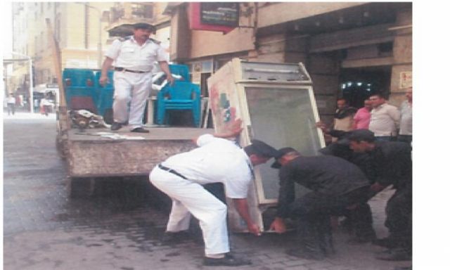بالصور .. أمن القاهرة يواصل حملاته  بالشوارع والميادين لضبط  وإزالة  الإشغالات