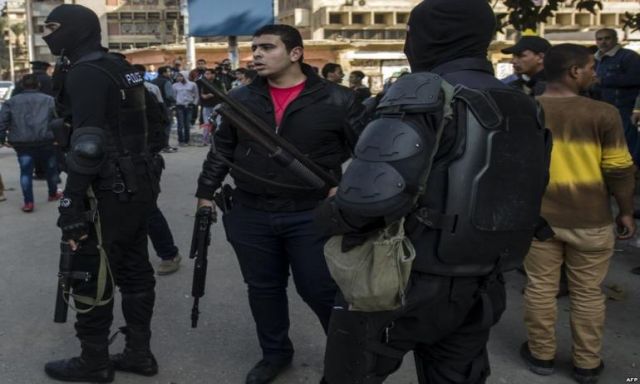 قوات الأمن تقبض علي 15 شخصا اقتحموا مقر نقابة المحامين بطلخا