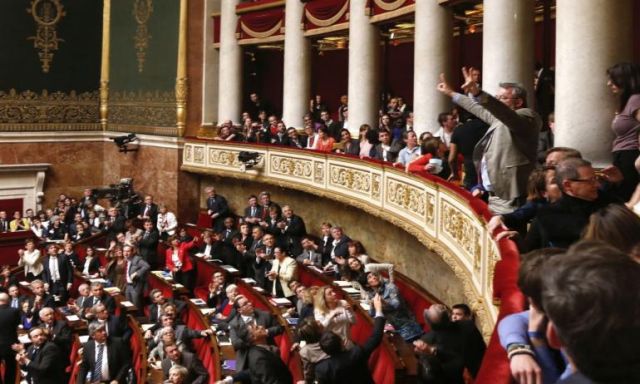 مجلس الشيوخ الفرنسي يبحث مشروع قانون العمل