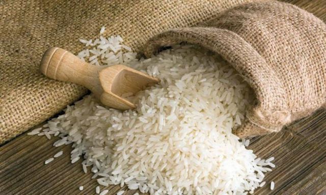 وزارة التموين تتعهد بإنتهاء أزمة الأرز وتؤكد : سيصل سعره لـ2.5 جنيه خلال شهر