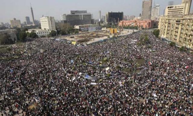 ”الزمر” يهدد حكومة قنديل بميدان التحرير