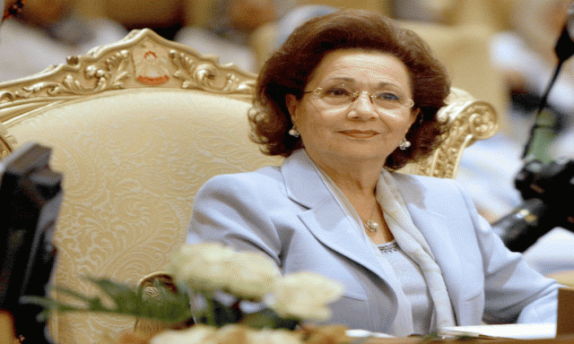 تعرف على أسباب ظهور سوزان مبارك فى دار الأوبرا