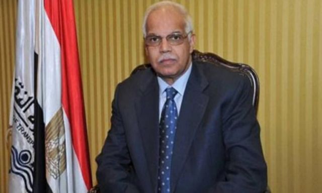 وزير النقل يتفقد أعمال تطوير عربات الركاب بورشة أبو زعبل