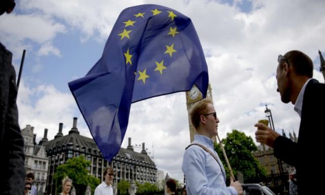 المؤيدون لبقاء بريطانيا في الاتحاد الاوروبي يتظاهرون في لندن