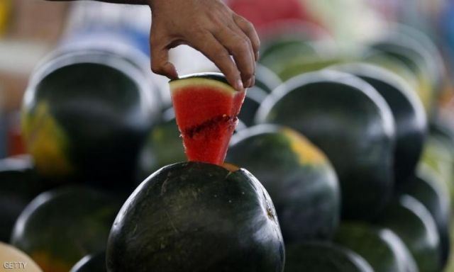 تعرف على فوائد البطيخ ”قاهر الحر”