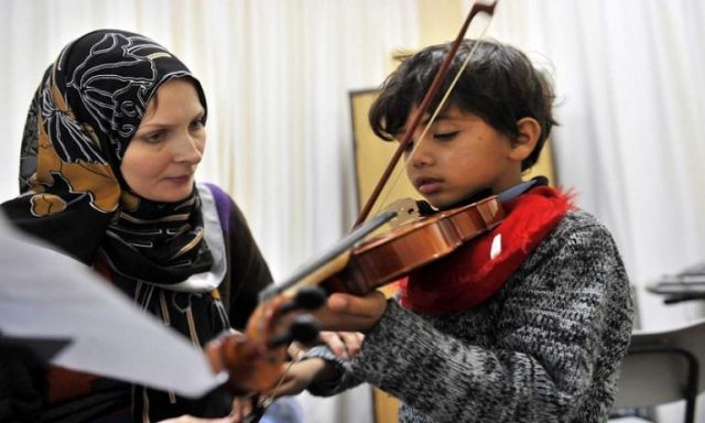 غزة تتحدي الحروب بالموسيقي والرقص