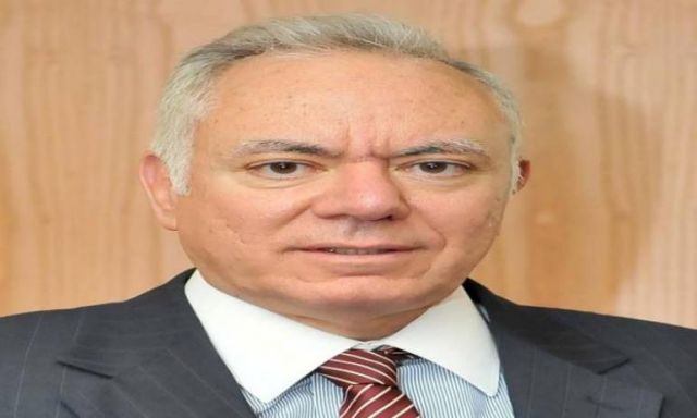 رئيس بنك القاهرة : موافقة صندوق النقد على القرض  يرفع التصنيف الائتماني لمصر