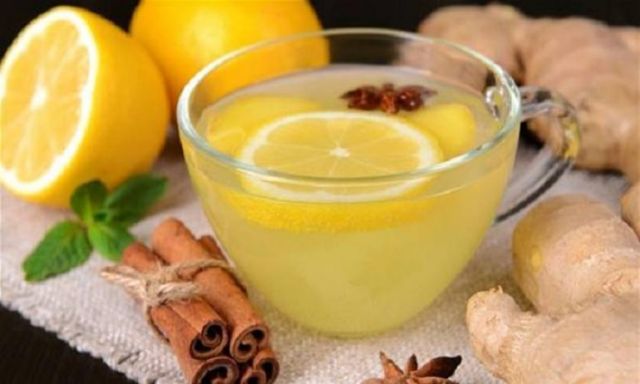 مشروب الزنجبيل والليمون يخلصك من دهون البطن