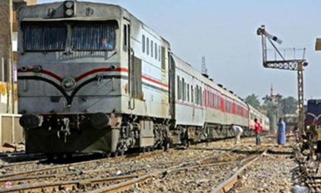 السكة الحديد: توقف حركة القطارات بمحافظة قنا بعد خروج عربة عن القضبان