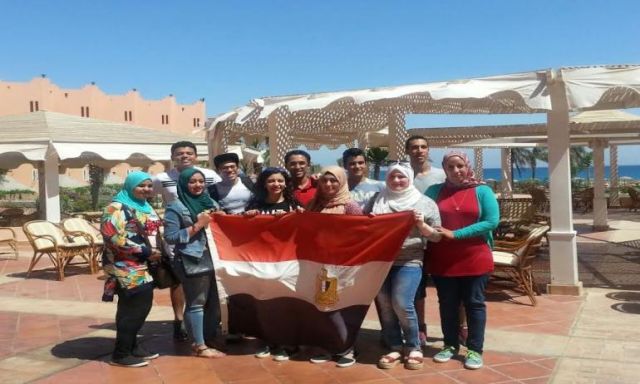 وزارة الهجرة تُنظم زيارة للعين السخنة لشباب المصريين بالخارج‎