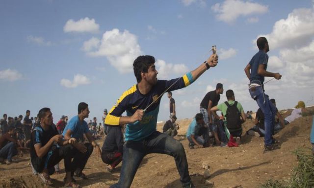 مقتل شاب فلسطيني بالرصاص في اشتباك حدودي في قطاع غزة وإسرائيل تنفي مسئوليتها