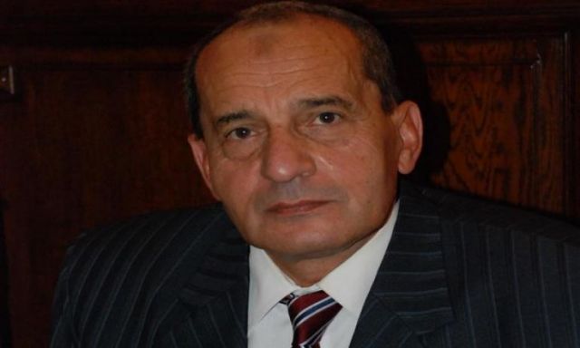 وزير الزراعة يهنىء الرئيس السيسى بعيد الأضحى المبارك