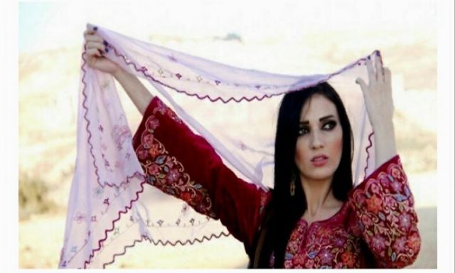 الفلسطينية سالي فريتخ تفوز بلقب ملكة جمال العرب في الولايات المتحدة الأمريكية