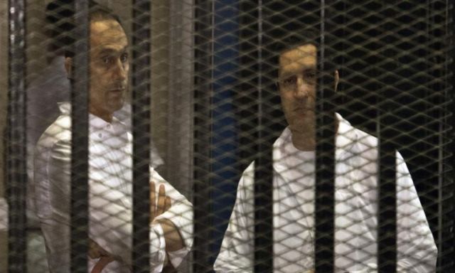 تأجيل طعن النيابة العامة على قرار إخلاء سبيل علاء وجمال مبارك فى” القصور الرئاسية ”لـ 15 نوفمبر