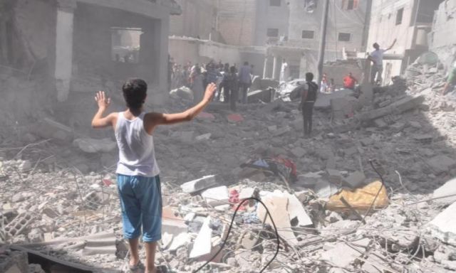 مقتل 16 مدنيا في قصف مكثف علي محافظة إدلب شمال غربي سوريا