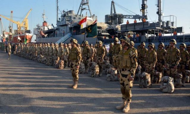 عناصر من القوات المسلحة المصرية والاردنية تنفذ المناورة العسكرية المشتركة "العقبة 2016"