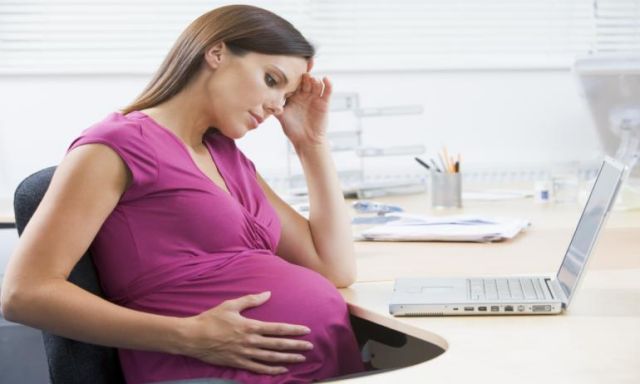 للمرأة الحامل .. هذه العادات تضعف إنتباه وتركيز طفلك تجنبيها