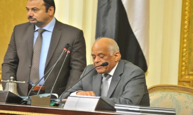 عبدالعال يرفض طلب النواب برفع الجلسة العامة لمشاهدة مباراة مصر وغانا