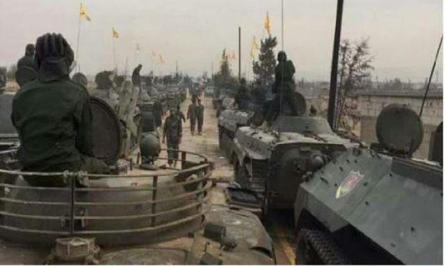 حزب الله يقيم عرضا عسكريا في سوريا