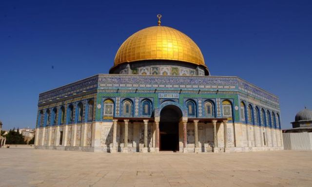 اشتعال حرب الاتهامات بين الاسرائيليين والفلسطينيين بسبب منع الأذان فى القدس