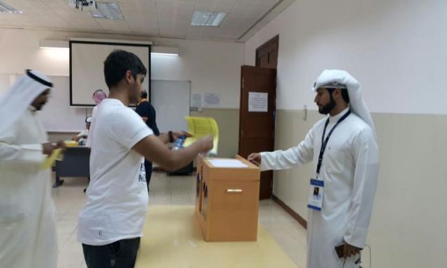 بدء عملية التصويت لانتخاب أعضاء مجلس الأمة الكويتي