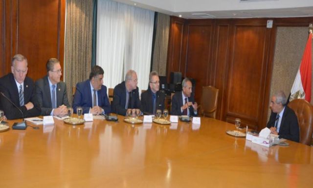 معهد فولكس الألمانى يؤكد على أهمية التعاون المشترك مع مصر لتخريج دفعات مؤهلة للعمل في مجال صناعة السيارات
