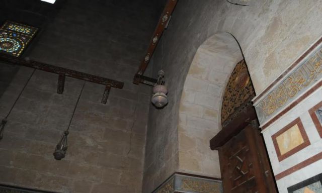 وزير الآثار يتفقد مسجد الرفاعي بعد حادث سرقة ست مشكاوات من حجرة الملك فؤاد الأول