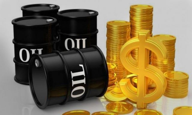 انخفاض أسعار النفط والبترول..وبرنت يُسجل 56.07 دولار للبرميل
