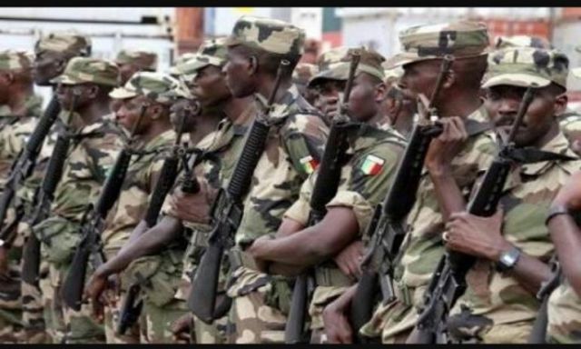 الجيش السنغالي يدخل غامبيا