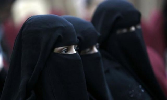 الحكومة النمساوية تحظر ارتداء ”البرقع” بالأماكن العامة