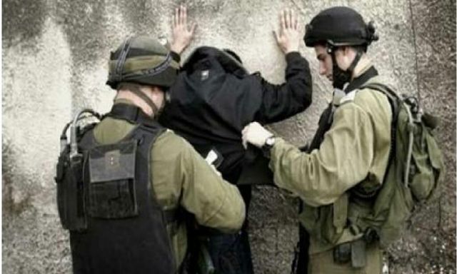 قوات الاحتلال تعتقل 18 فلسطينيا في الضفة