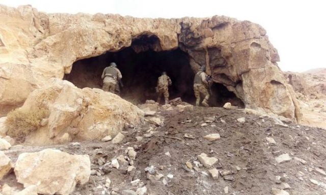 بالصور المتحدث العسكرى :  الجيش الثالث الميدانى يواصل مداهمة وتطهير جبل الحلال