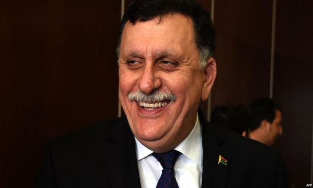 إطلاق نار على موكب رئيس المجلس الرئاسي الليبي فايز السراج
