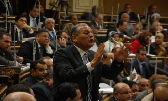 عاجل ..اللجنة التشريعية بالبرلمان توافق على إسقاط عضوية ”محمد أنور السادات”