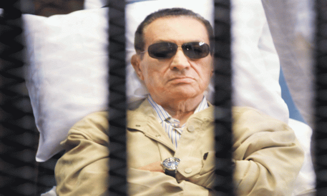 عاجل ..محكمة النقض تبرئ مبارك فى قضية قتل المتظاهرين