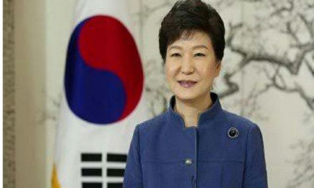 رئيسة كوريا الجنوبية المعزولة تترك البيت الأزرق اليوم