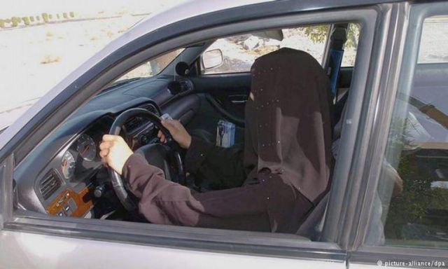 أخيراً..السعودية تسمح لـ”النساء” بقيادة السيارات