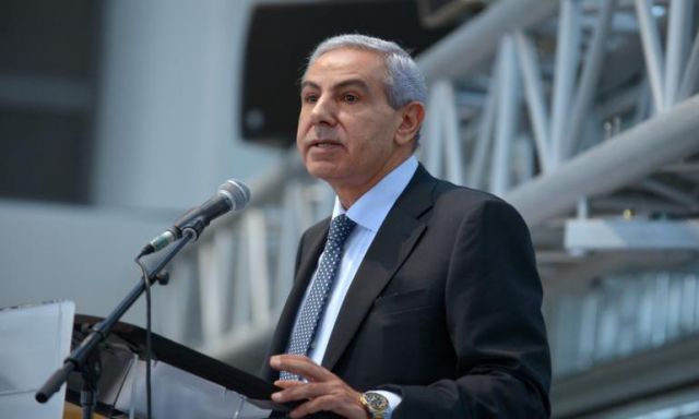 وزير التجارة يبحث مع وفد الاتحاد الدولي تطوير صناعة النسيج في مصر